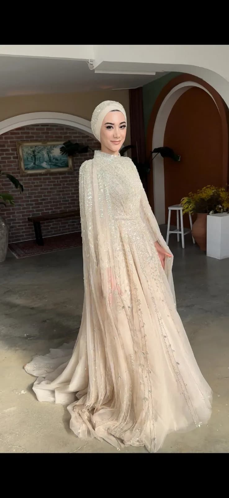 Ay Işığı Modest Engagement Gown — görsel 4