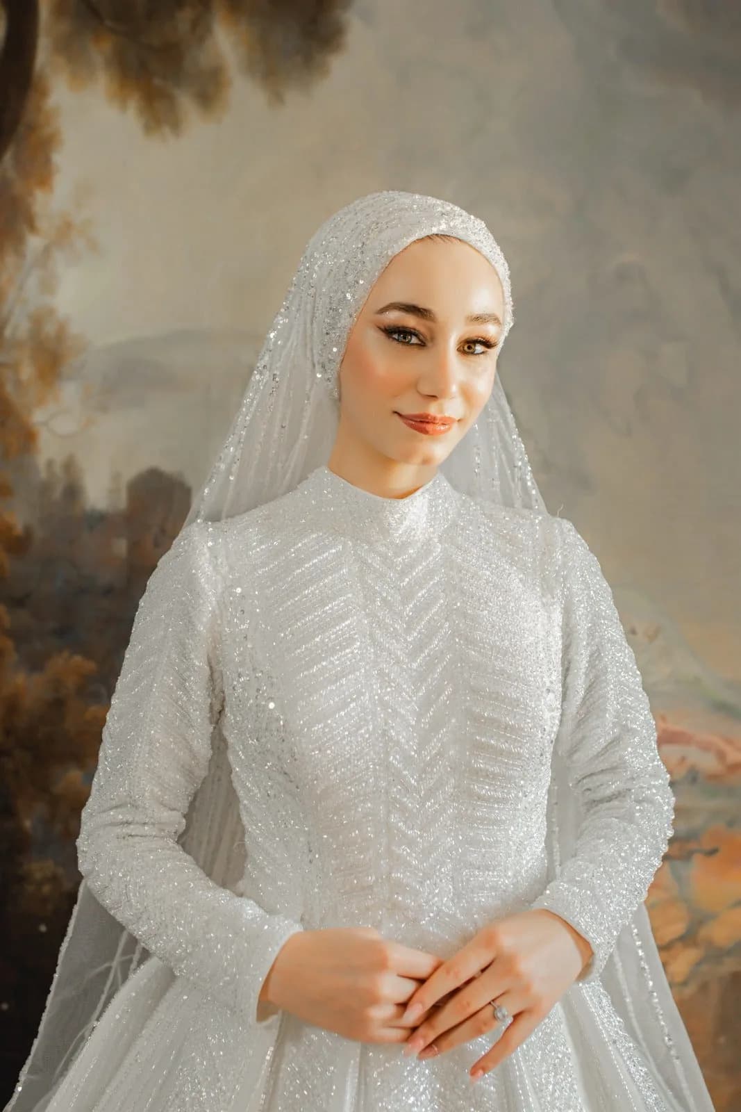 EMERY Hoop-Embroidered Bridal Gown — görsel 2
