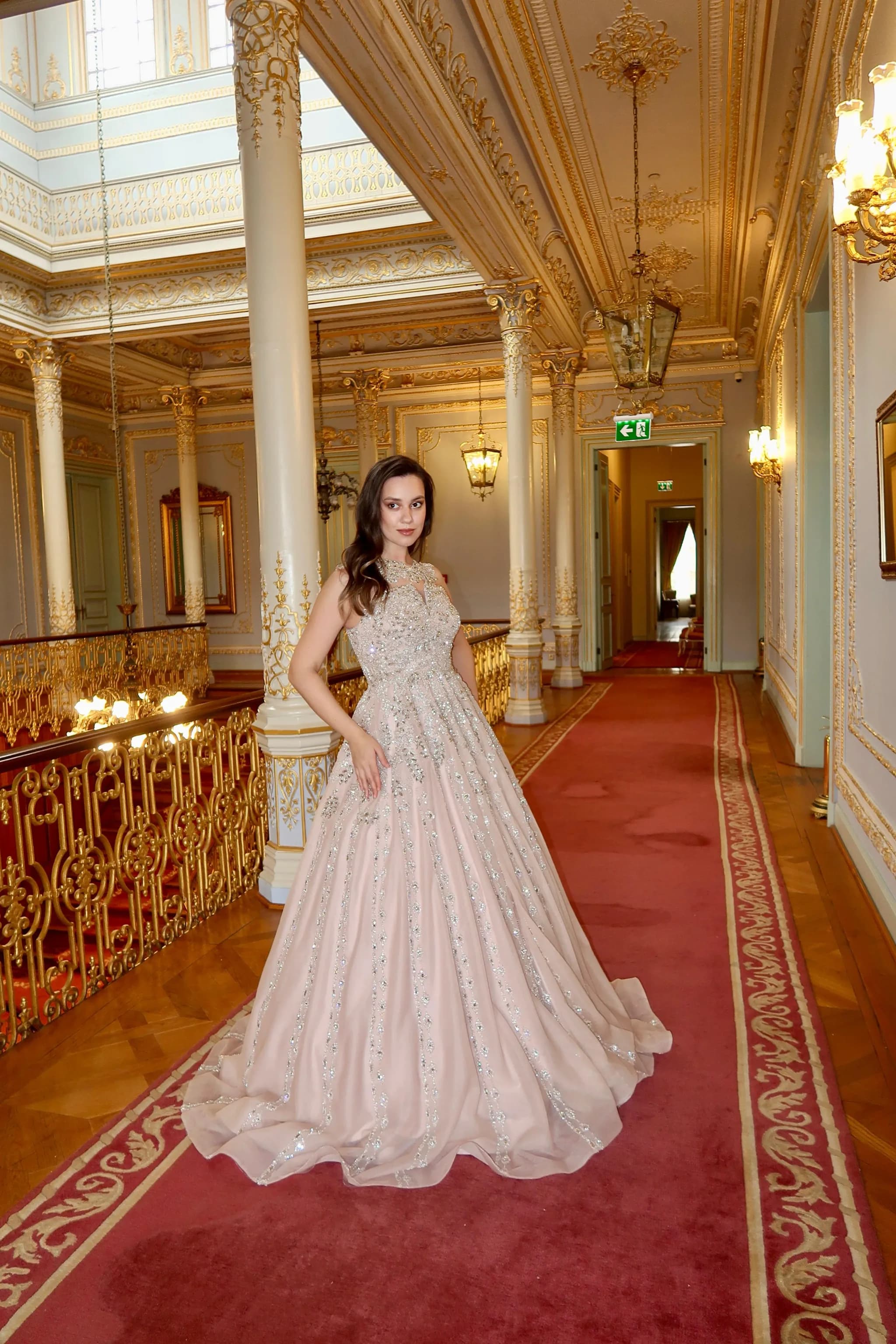 Hanedan Engagement Gown — görsel 3