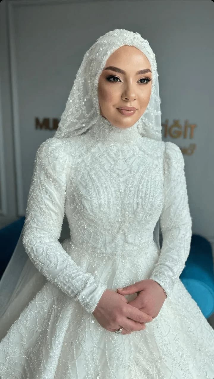 Lez Lace Bridal Gown — görsel 2