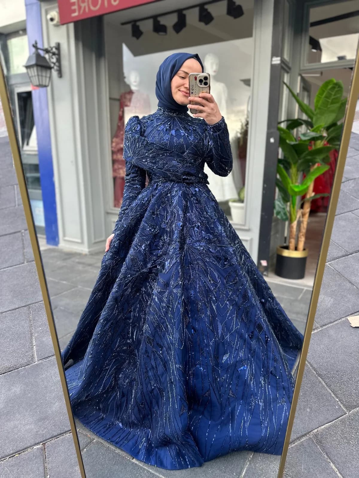 Merve Engagement Gown — görsel 4