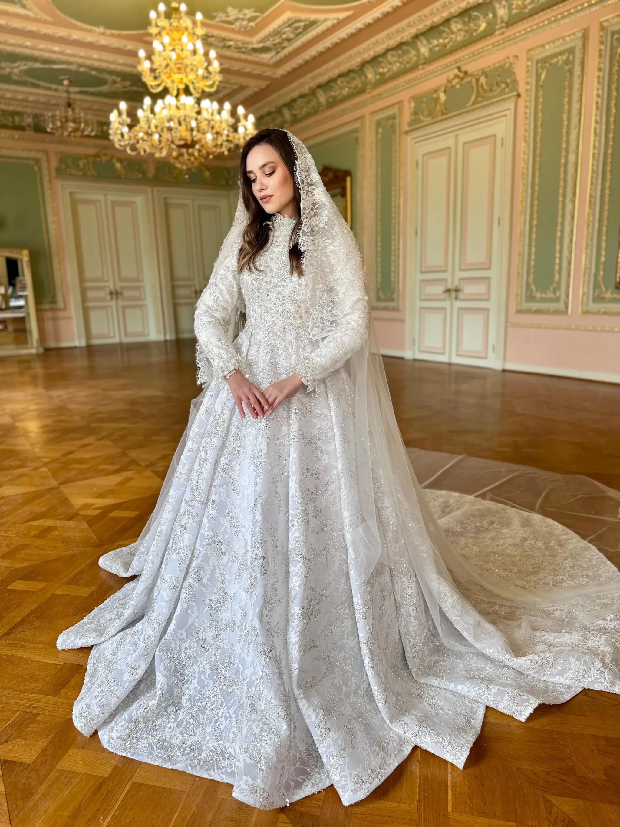 SERENDE Guipure Bridal Gown — görsel 5