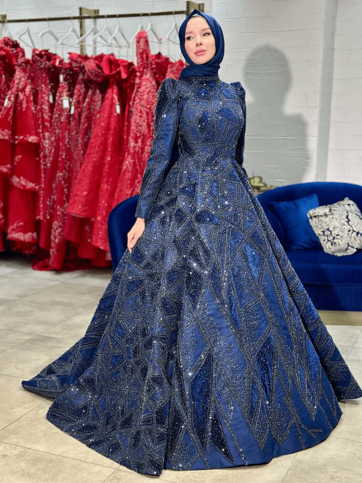 Silver Navy Engagement Gown — görsel 3