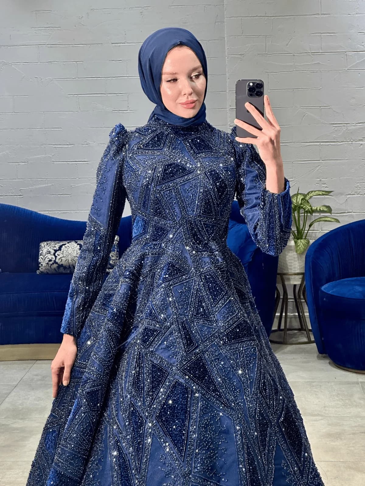 Silver Navy Engagement Gown — görsel 4