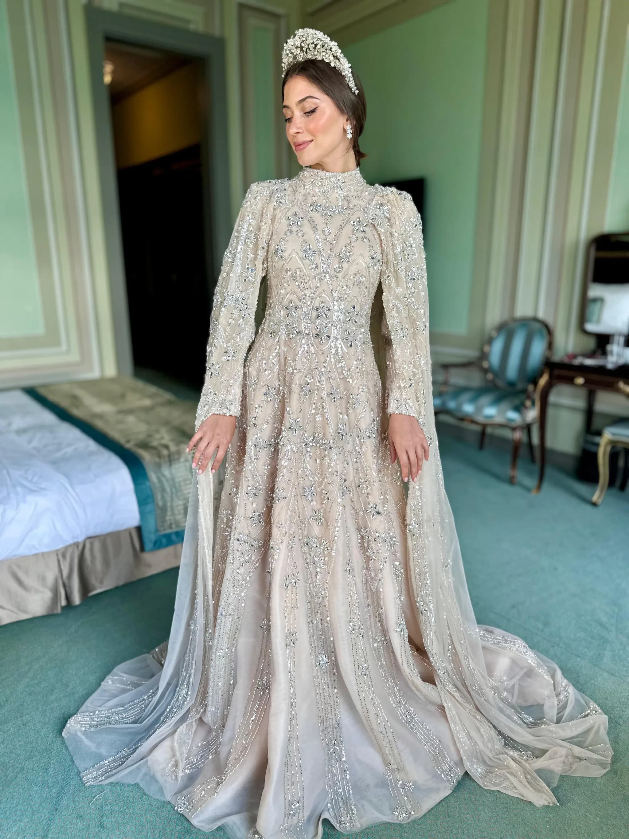 SUDE Engagement Gown — görsel 3