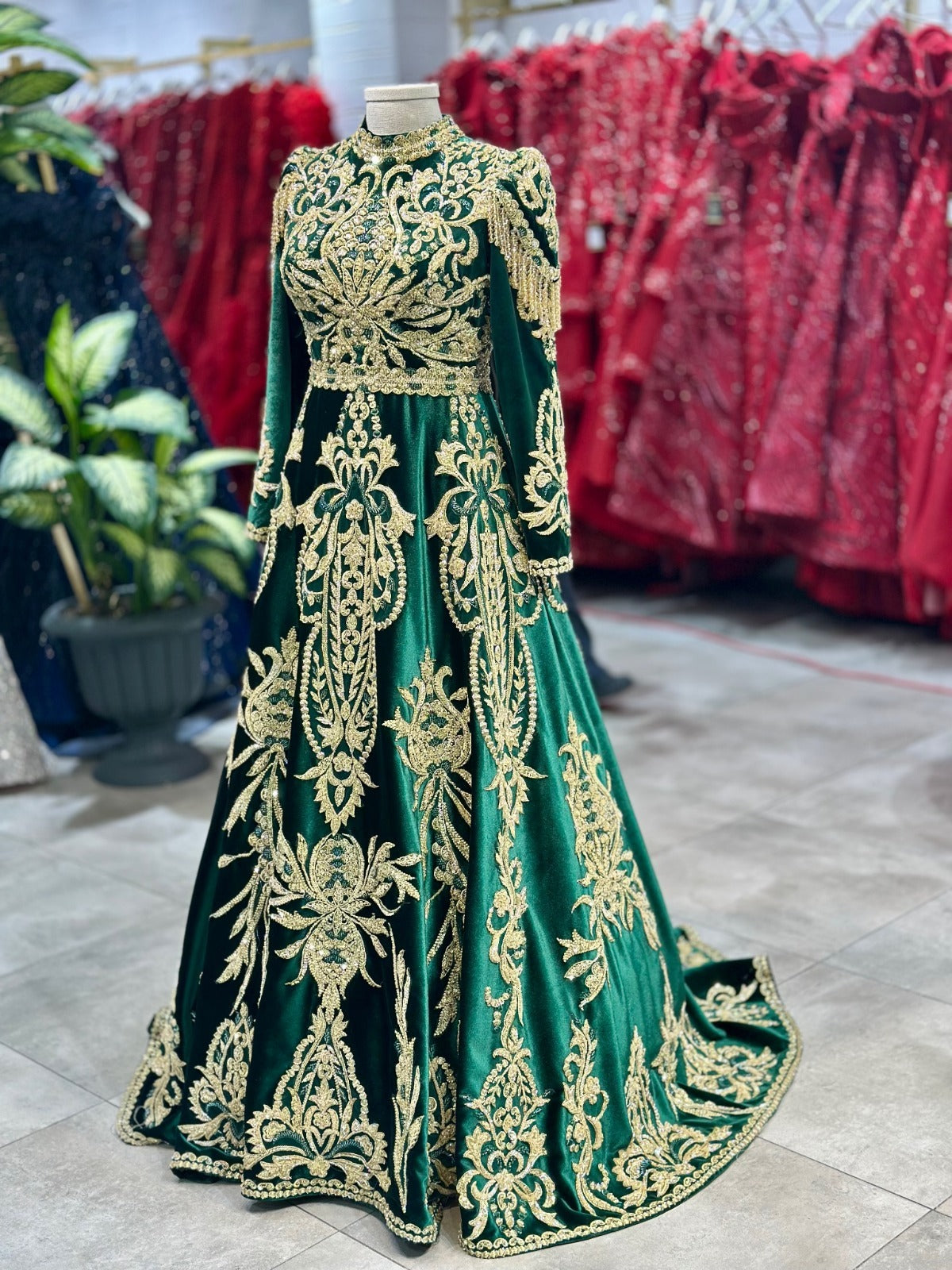 Zümrütnar Kaftan