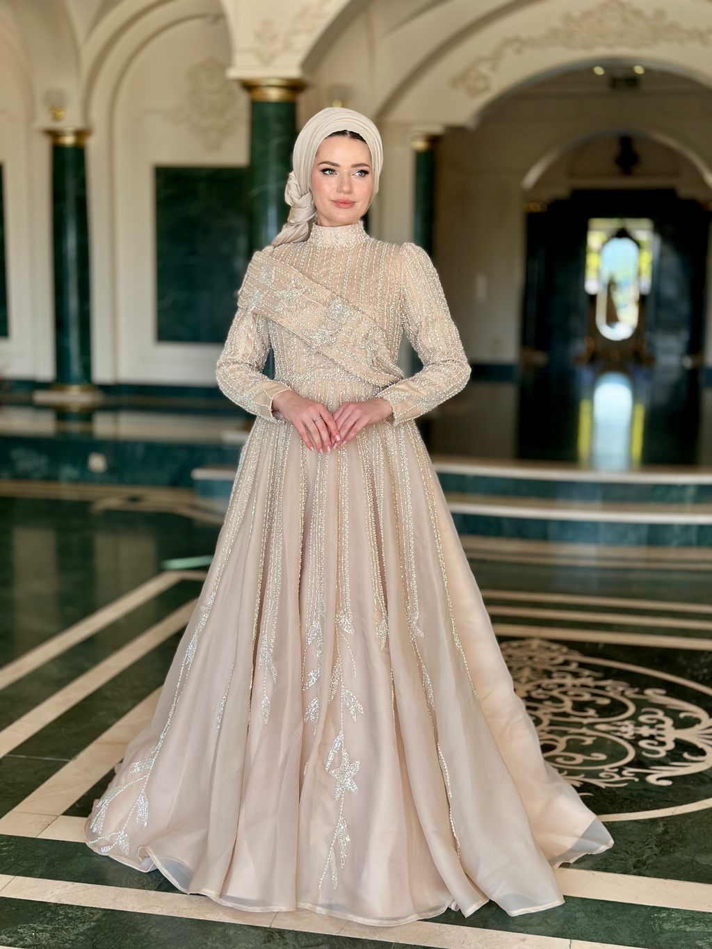 ALARA Elbise