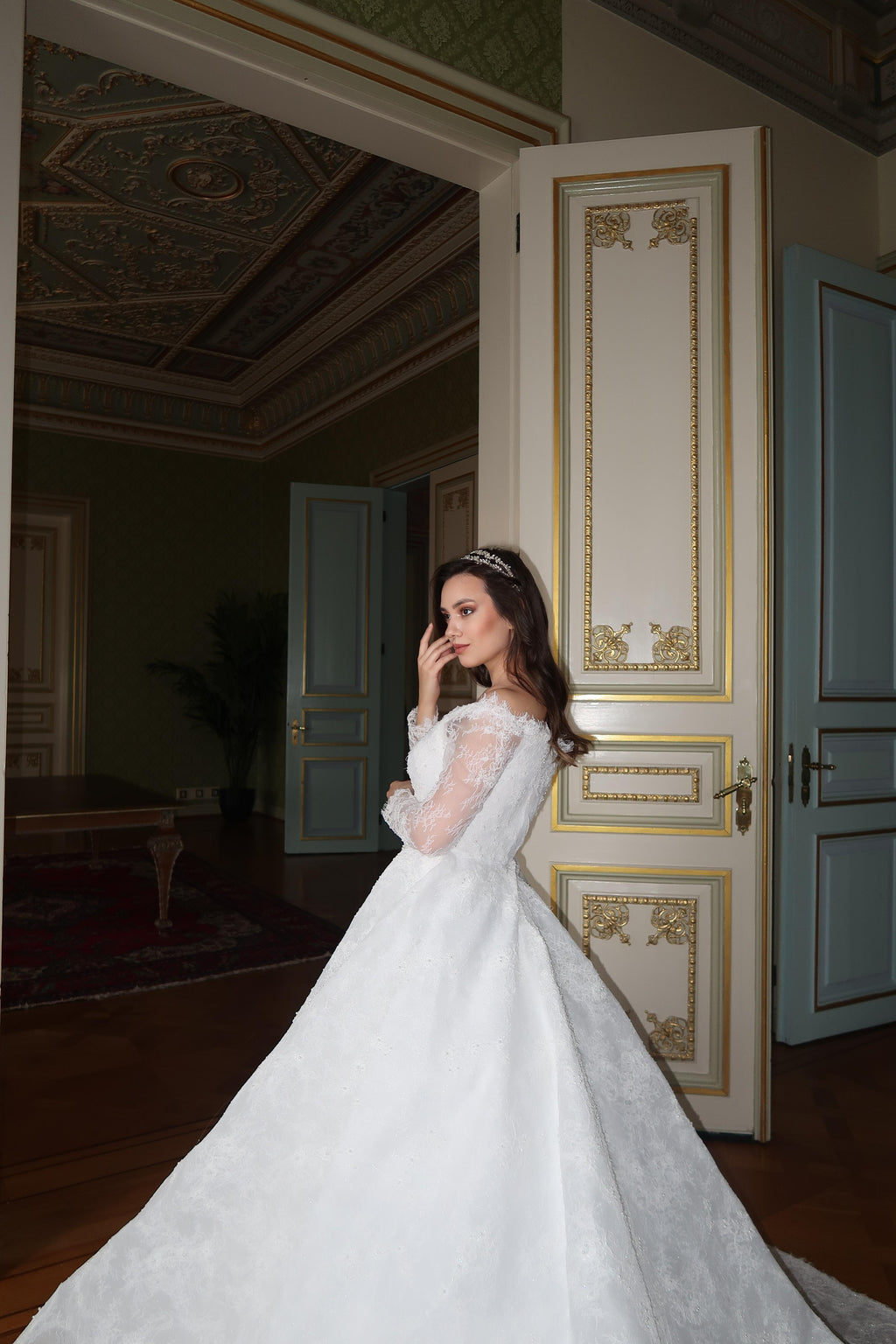 MİLANA GÜPÜR GELİNLİK